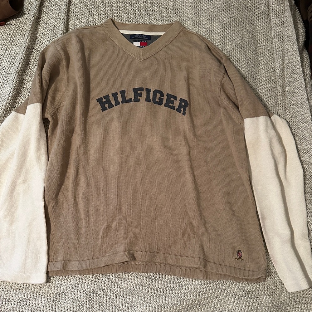 Hilfiger vintage v-neck sweater